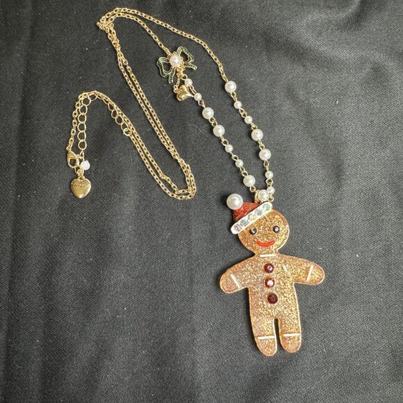 Betsey Johnson Gingerbread Holiday Christmas Necklace - NWT - Picture 4 of 4